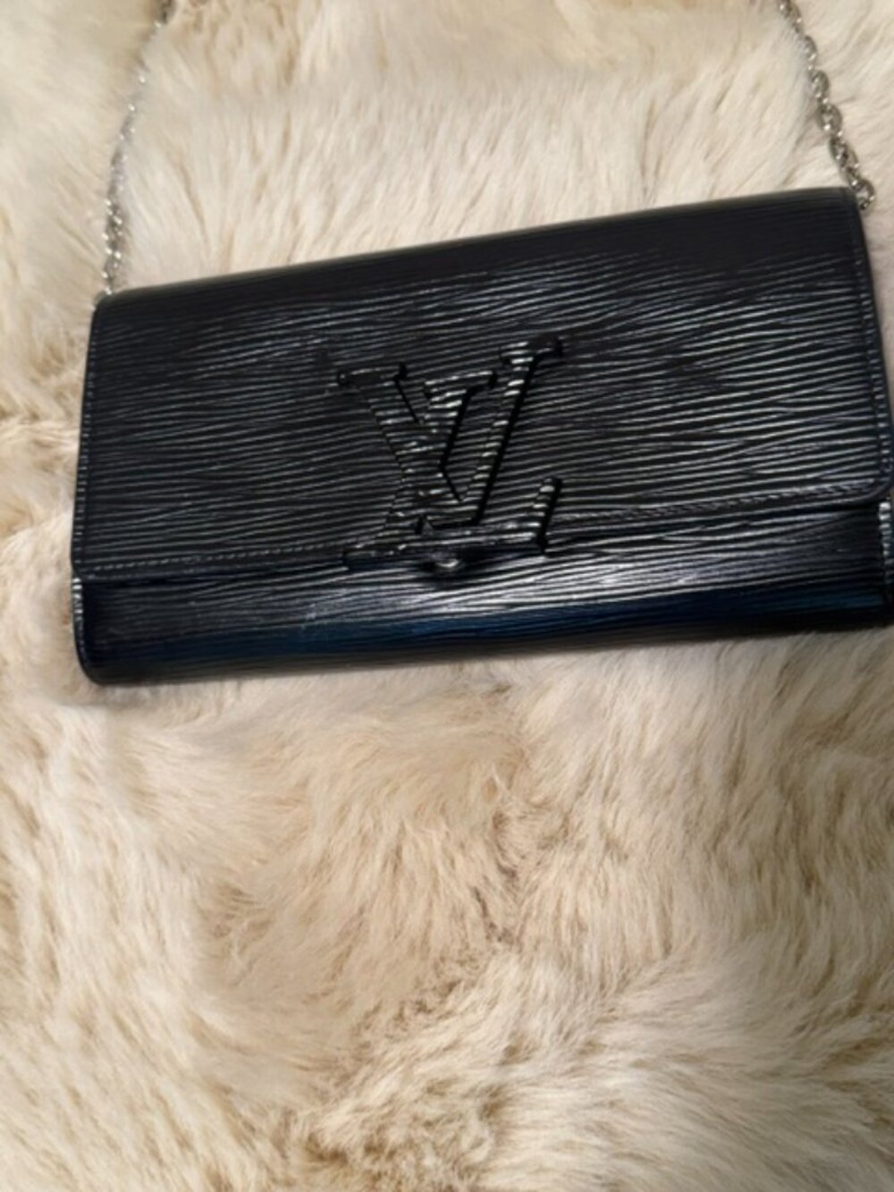 LV cross body wallet/purse, silver hardware, coa included - Picture 2 of 8
